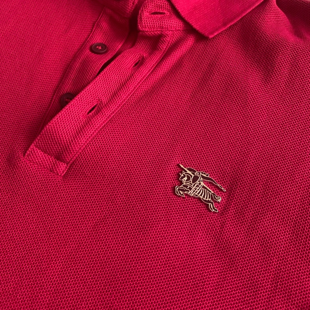 women pink polo shirt, it just small 4 me,very good condition like new, Burberry